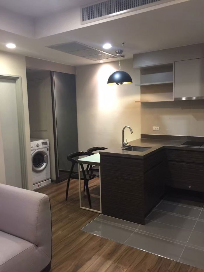 picture For Rent ✨Onyx Phaholyothin✨ Modern-style condo just steps away from BTS Saphan Khwai - 9/29