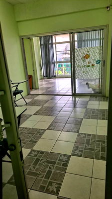 Shophouses for sale Bangkok : Commercial Building For Business /Trading /Tutoring/Hair Dresser or Hair Barber Shop/Logistics Shop - Pink Line BTS
