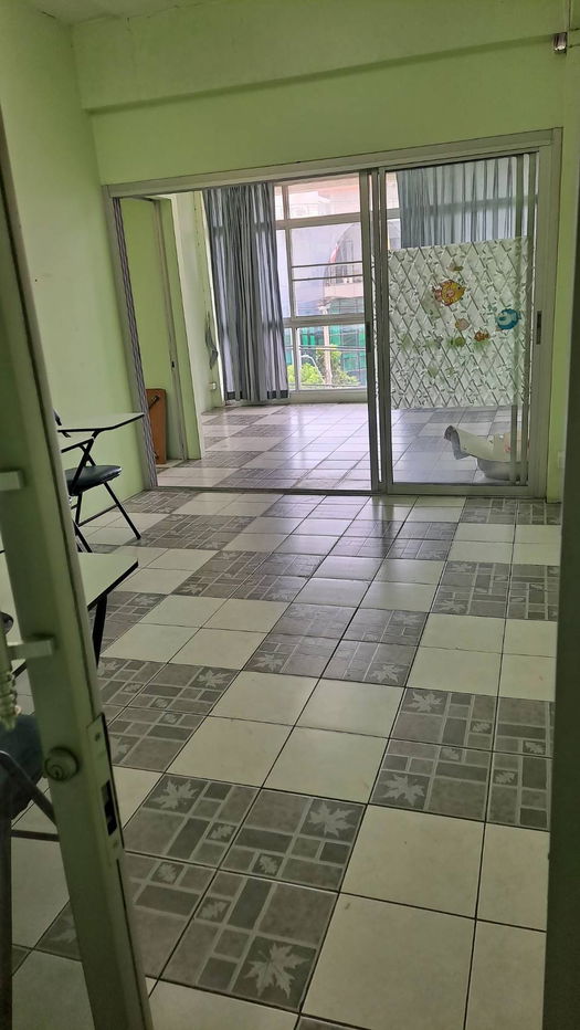 picture Commercial Building For Business /Trading /Tutoring/Hair Dresser or Hair Barber Shop/Logistics Shop - Pink Line BTS - 1/5