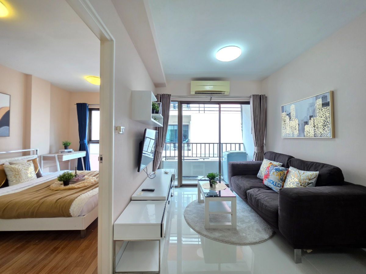picture SF124 Summer Garden Condominium for sale, stunning common area, opposite Central Chaengwattana. - 3/19