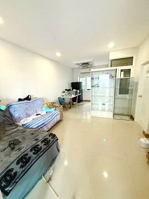 picture FOR RENT GOLDEN TOWN SATHORN / 4 bedrooms 3 bathrooms / 20 Sqw. 117 Sqm. **28,000** CLOSE TO BTS WUTTAKAT - 2/11