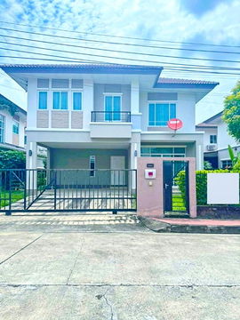 MRT MuangThongThani Lake 1.56km. MuangThongThani 2.2km. 2-story detached house for rent 62sq.wa. 242