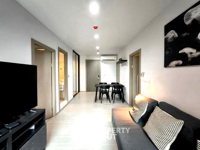 Condos for rent : Well-Priced 2-BR Condo, Life Asoke - Rama 9, Near MRT Phra Ram 9 (ID 2248751)