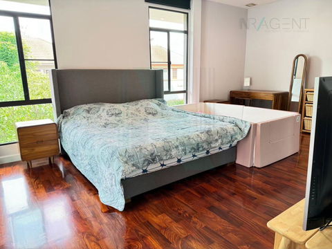 📌 ให้เช่าบ้านเดี่ยว 2 ชั้น มัณฑนา เลค วัชรพล 4 ห้องนอน 4 ห้องน้ำ