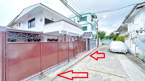 MRT Huai Khwang 699m. Never Using Near7-11 20metres Once in 3years PracharatBamphen12-17 Mansion of