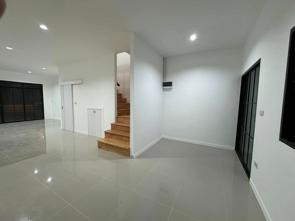 picture 2-Storey Townhome in Prime Location — Cha-am–Hua Hin Bypass 2.95 Million Baht 20.20 sq.w. - 7/20