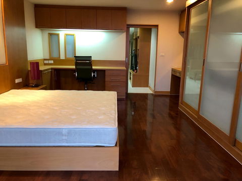 คอนโด ขายด่วน for sale : State Tower : อาคารสเตททาวเวอร์