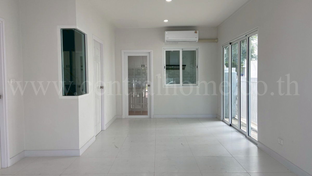 รูป ทาวน์เฮ้าส์ เดอะ มิราเคิล เพชรเกษม 63 โครงการ 3 บ้านใหม่ พร้อมเข้าอยู่ - รูปที่ 2/14