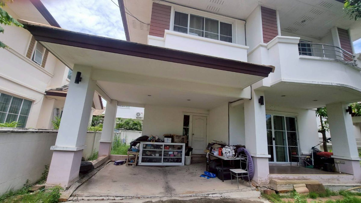 รูป บ้านเดี่ยวให้เช่า 22000 บ. (ต่อรองได้) หมู่บ้านเรือนหลวง พาร์ควิลล์ ซอยมังกร สมุทรปราการ​ 2 ห้องนอน 2 ห้องน้ำ มีโซนทานอาหารห้องครัว พร้อมเฟอร์นิเจอร์​  - รูปที่ 3/5