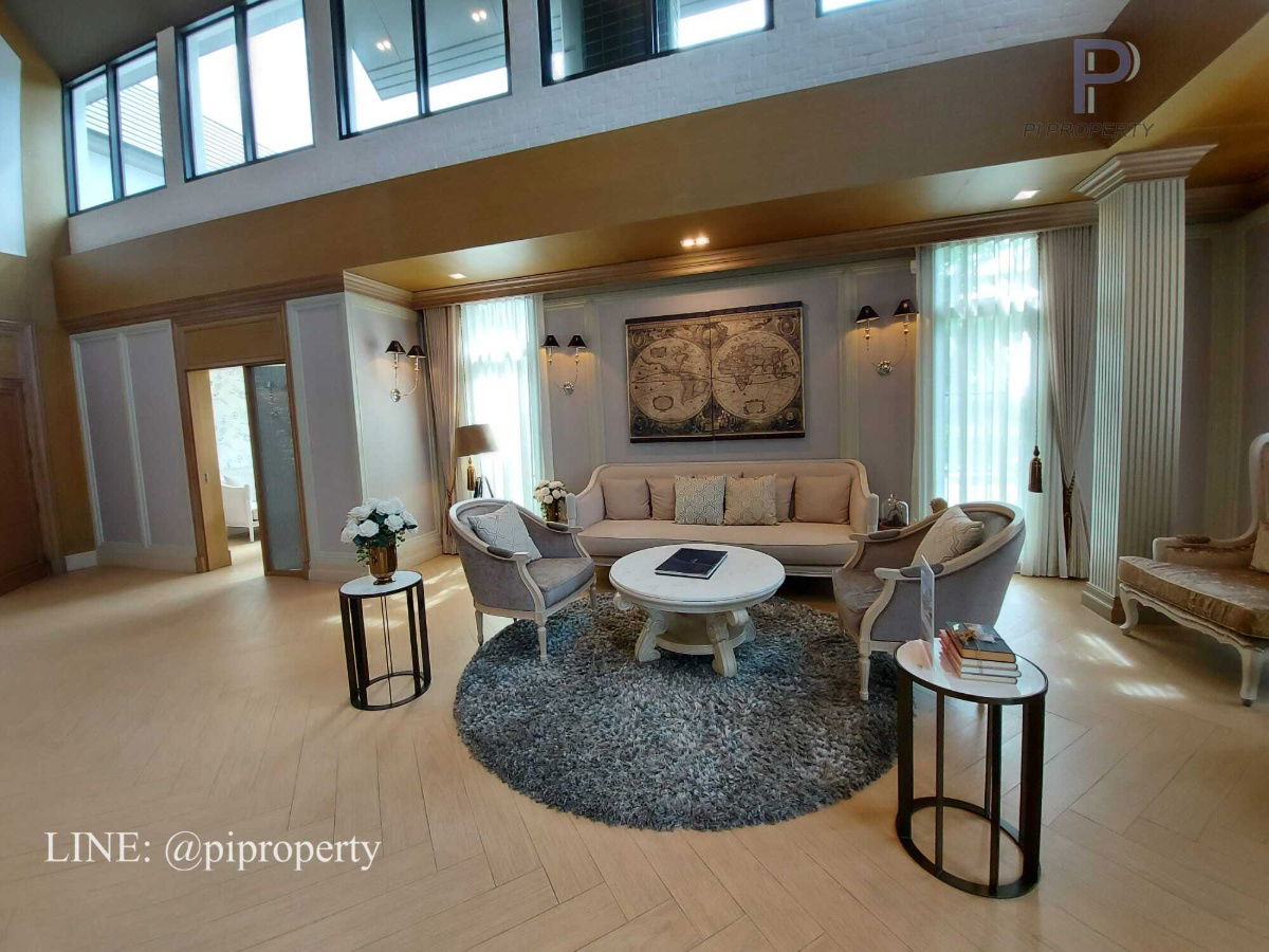 picture For Rent: Luxurious Villa in Grand Bangkok Boulevard Sukhumvit with 4 Bedrooms & 5 Bathrooms - 40/44