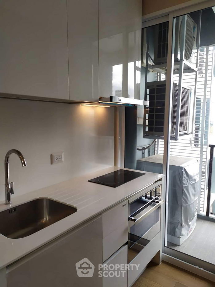 picture 1-BR Condo at The Saint Residences near MRT Phahon Yothin (ID 994731) - 4/10