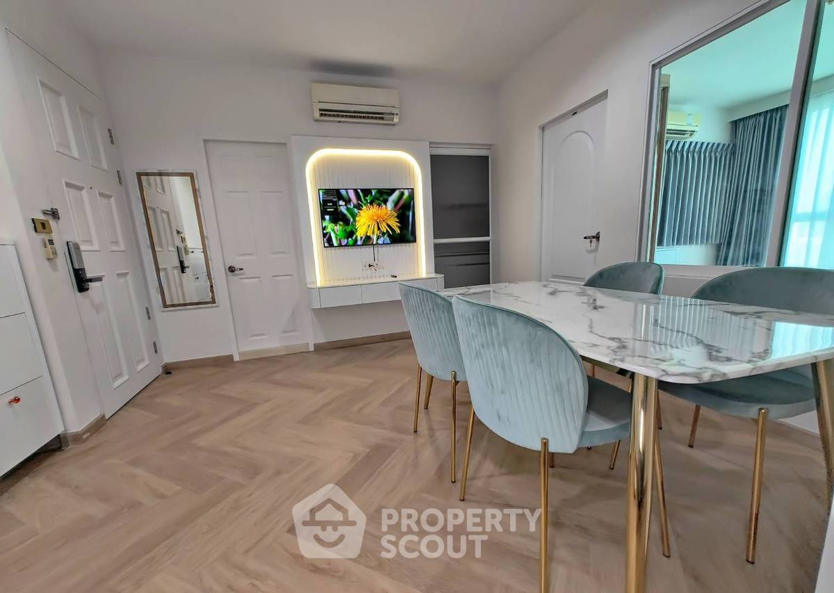 picture 2-BR Condo at Life @ Phahol-Ari near BTS Saphan Khwai (ID 1946439) - 3/18