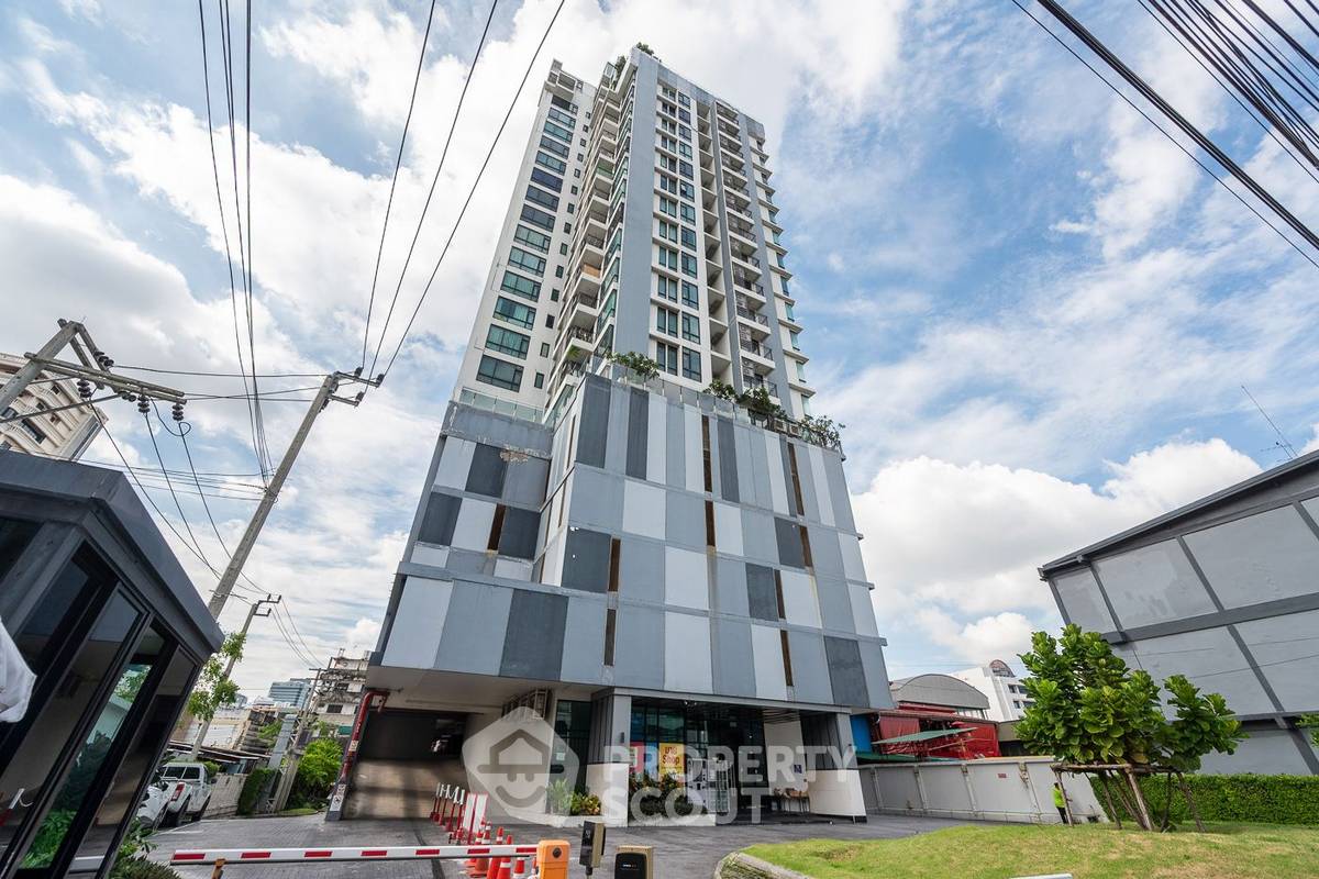 picture 2-BR Condo at Bangkok Horizon Sathorn near BTS Saint Louis (ID 1938613) - 35/40