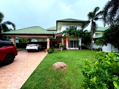 Houses for sale Pornprapanimit Road : For Sale: Stunning Family Home at SP Village 5