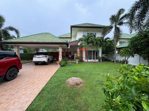 For Sale: Stunning Family Home at SP Village 5