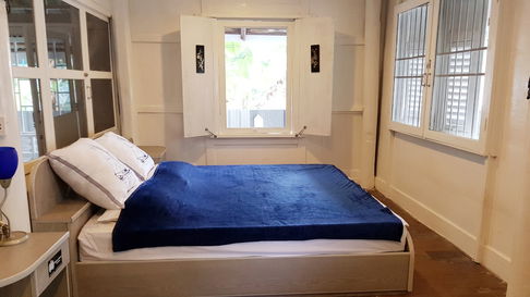 Newly Renovated Thai Classical house for rent only 10,500THB near Wachira Hospital, 10 mins to Khaosan 70 SQ.M. 2BR., Pantry