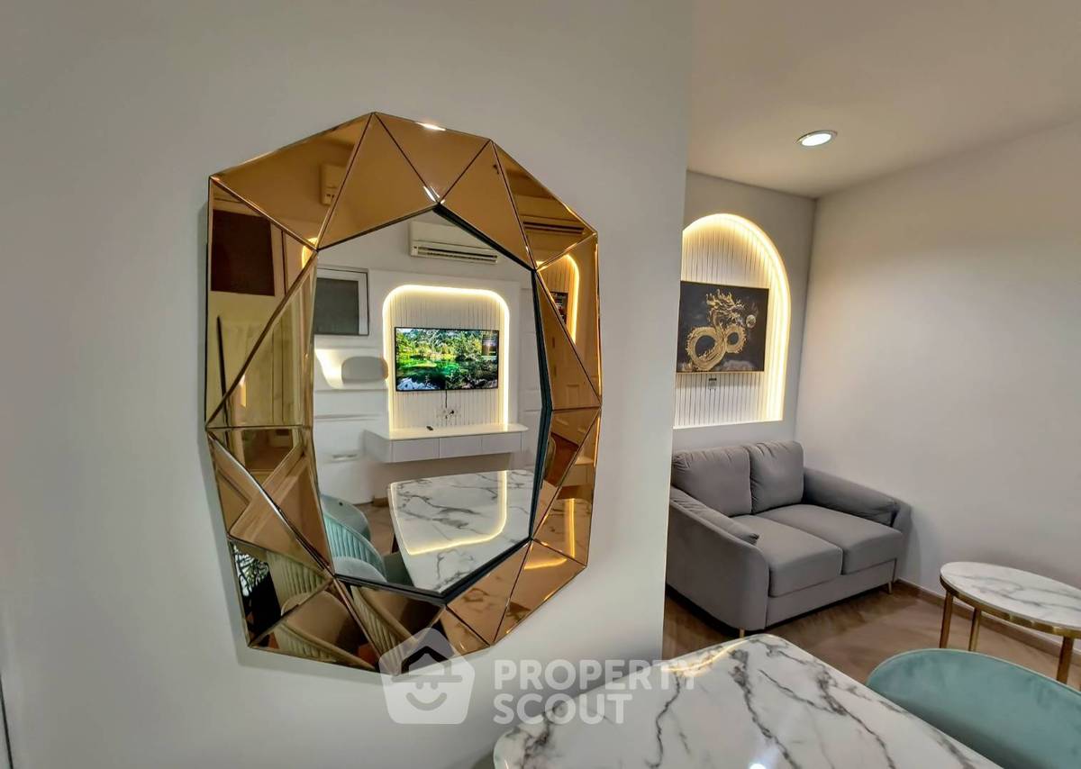 picture 2-BR Condo at Life @ Phahol-Ari near BTS Saphan Khwai (ID 1946439) - 6/18