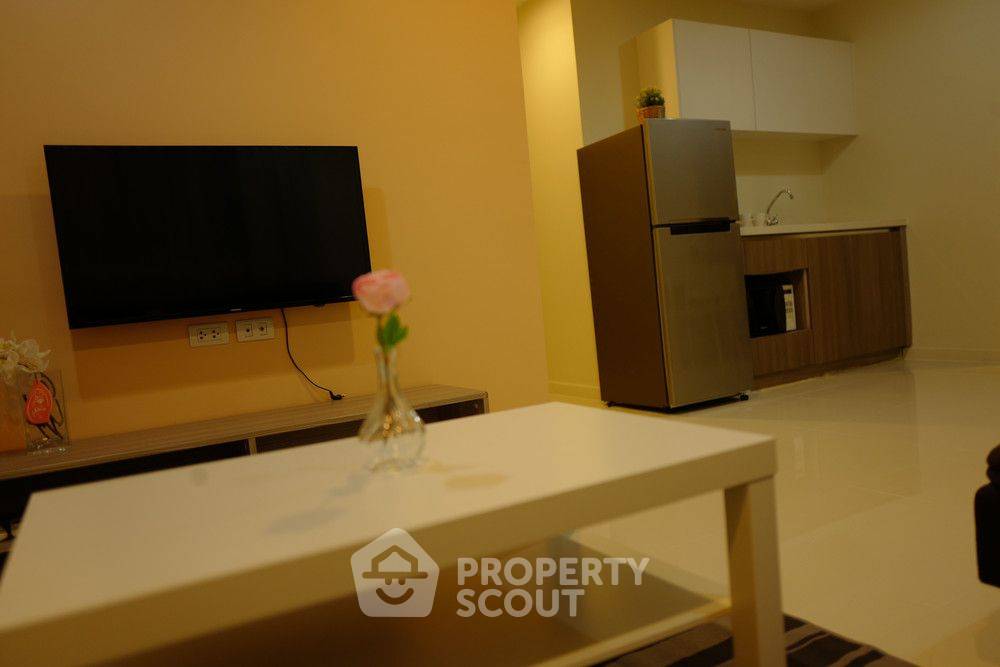picture 2-BR Condo at Elements Srinakarin in Nong Bon (ID 787807) - 3/24