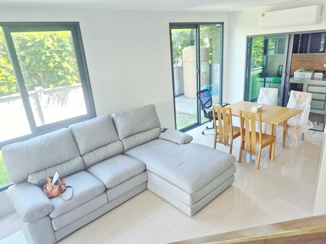 picture Fur as advertised! Phahonyothin Vibhavadi Green Line BTS KPO 700m. For rent 3-story townhouse back c - 2/8