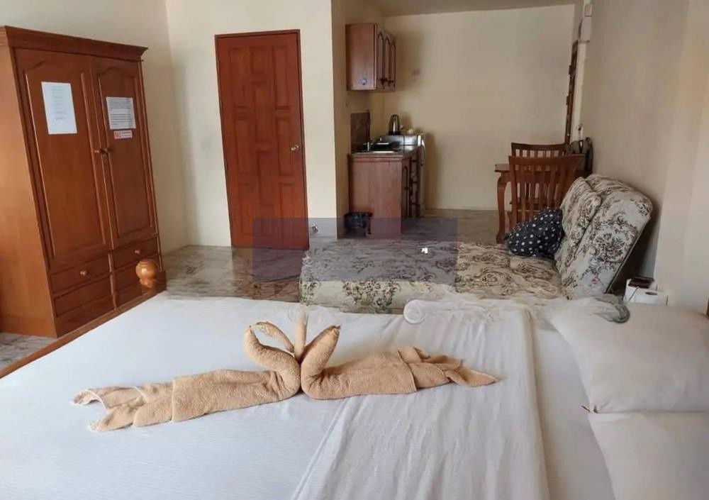 picture Guesthouse for Sale – Near Jomtien Beach, Pattaya - 3/5