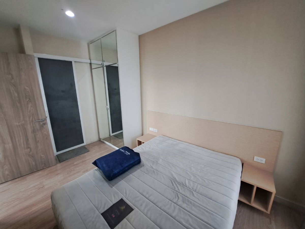 picture For rent 1 bedroom (Corner  Room)  BTS Victory Monument Station **  - 7/9