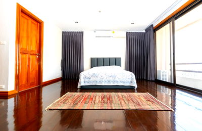 เช่าคอนโด ซอยอารีย์ : ให้เช่า คอนโด อดามาส พหลโยธิน 386 ตรม.  4 ห้องนอน 5 ห้องน้ำ   ค่าเช่า 130,000 บาท/เดือน (ต่อรองได้)