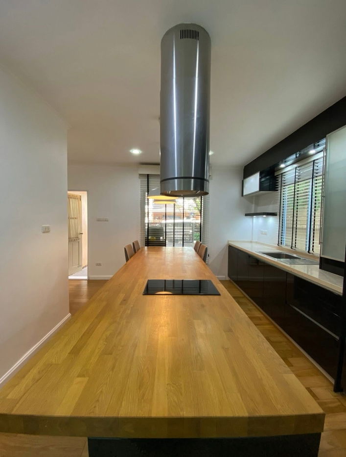 picture  Buy and sell 2-storey detached house, Natural City Legacy Ramkhamhaeng, ready to move in, good location, near Suvarnabhumi Airport and expressway - 16/18