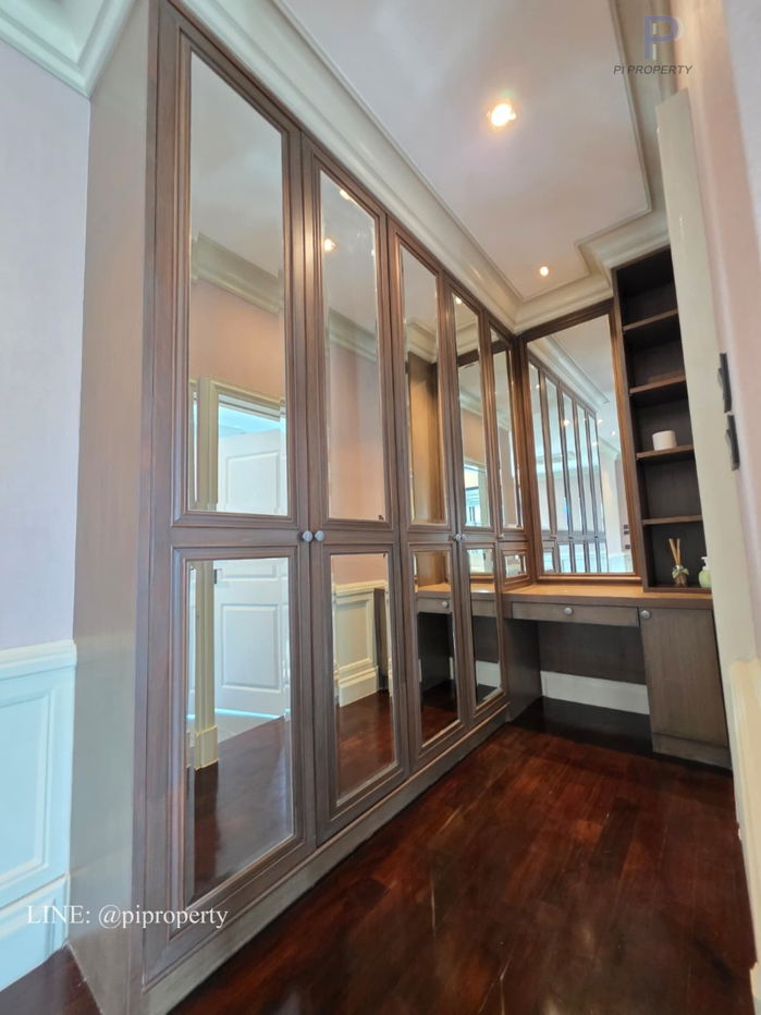 picture For Rent: Luxurious Villa in Grand Bangkok Boulevard Sukhumvit with 4 Bedrooms & 5 Bathrooms - 30/44