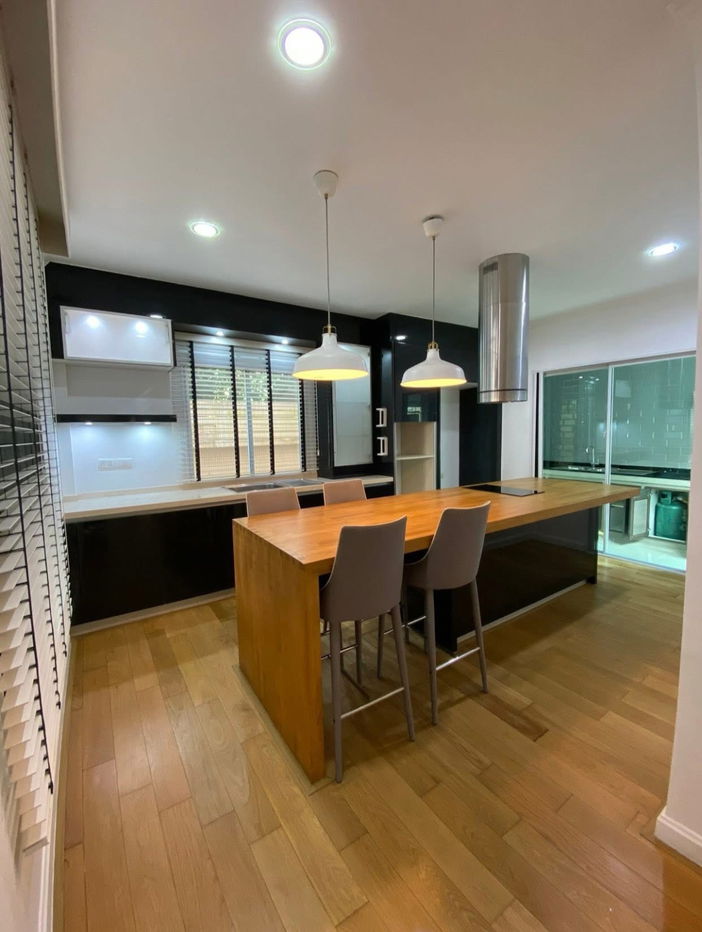 picture  Buy and sell 2-storey detached house, Natural City Legacy Ramkhamhaeng, ready to move in, good location, near Suvarnabhumi Airport and expressway - 17/18