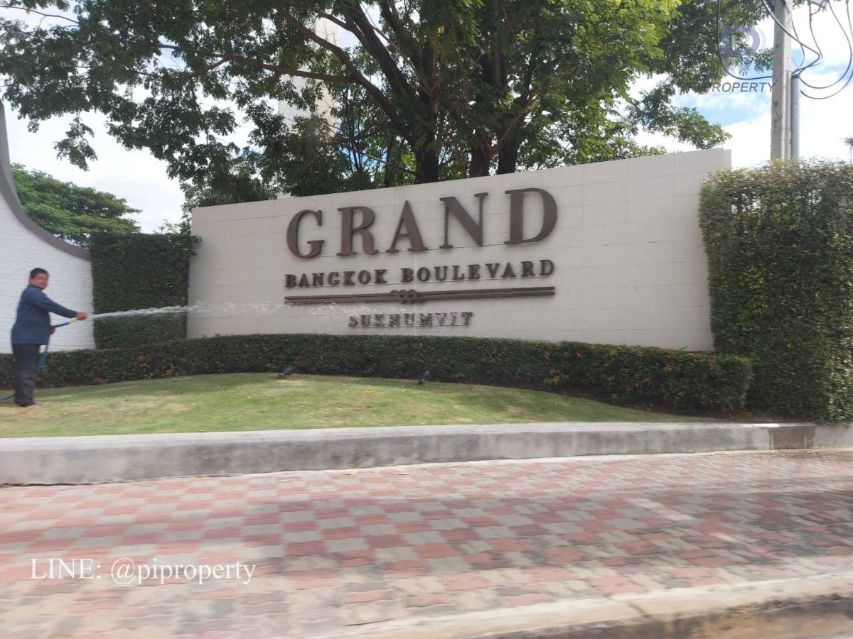 picture For Rent: Luxurious Villa in Grand Bangkok Boulevard Sukhumvit with 4 Bedrooms & 5 Bathrooms - 44/44