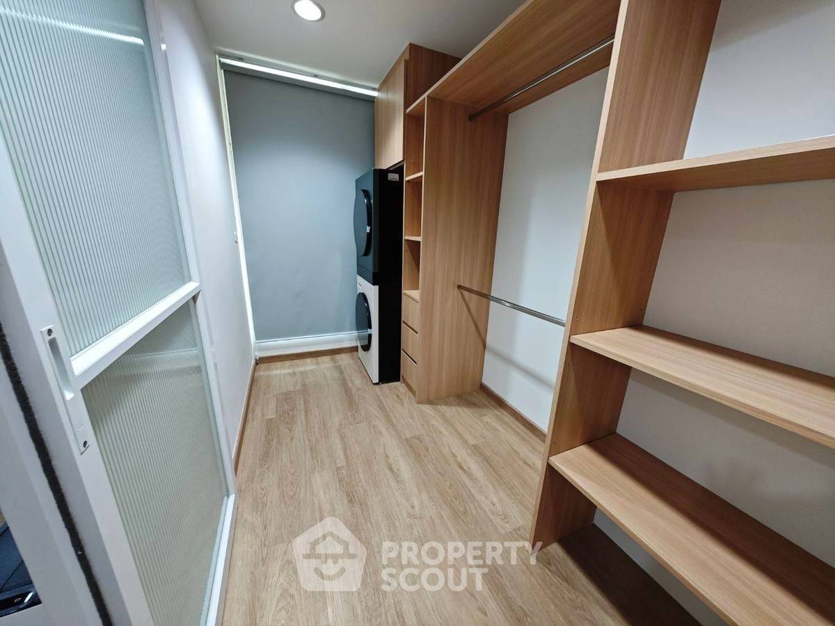 picture 2-BR Condo at Life @ Phahol-Ari near BTS Saphan Khwai (ID 1946439) - 10/18