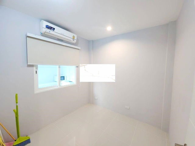 picture King Mongkut's University of Technology Thonburi 2 km. Phutthabucha 36-42 house for rent townhouse 2 - 7/8