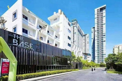 The Base Central Pattaya in Foreign name 1bed 1bath with pool view