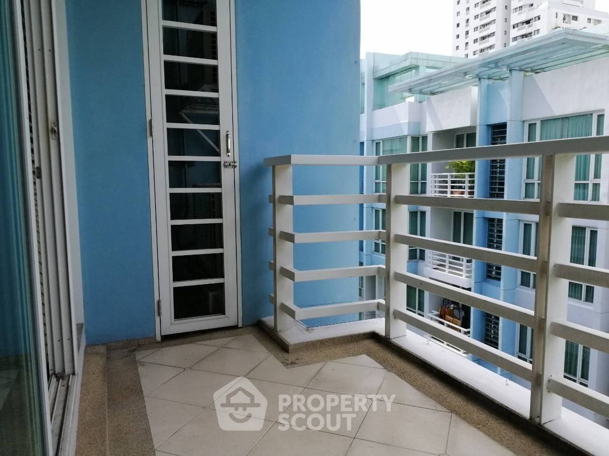 picture 2-BR Condo at Baan Siri Sukhumvit 10 Condominium near BTS Nana (ID 549388) - 18/19