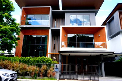 Houses for rent Provincial Waterworks Authority Chiang Mai : P80 – Luxury Modern-Style Home in Ekaluck Project, San Sai