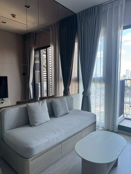 🏢 Room for Rent – Reference Sathorn-Wongwianyai 🔥 (Owner Post!) ✨ Brand-new unit, never rented before! ✨ 📍 Only 130 meters from BTS Wongwian Yai