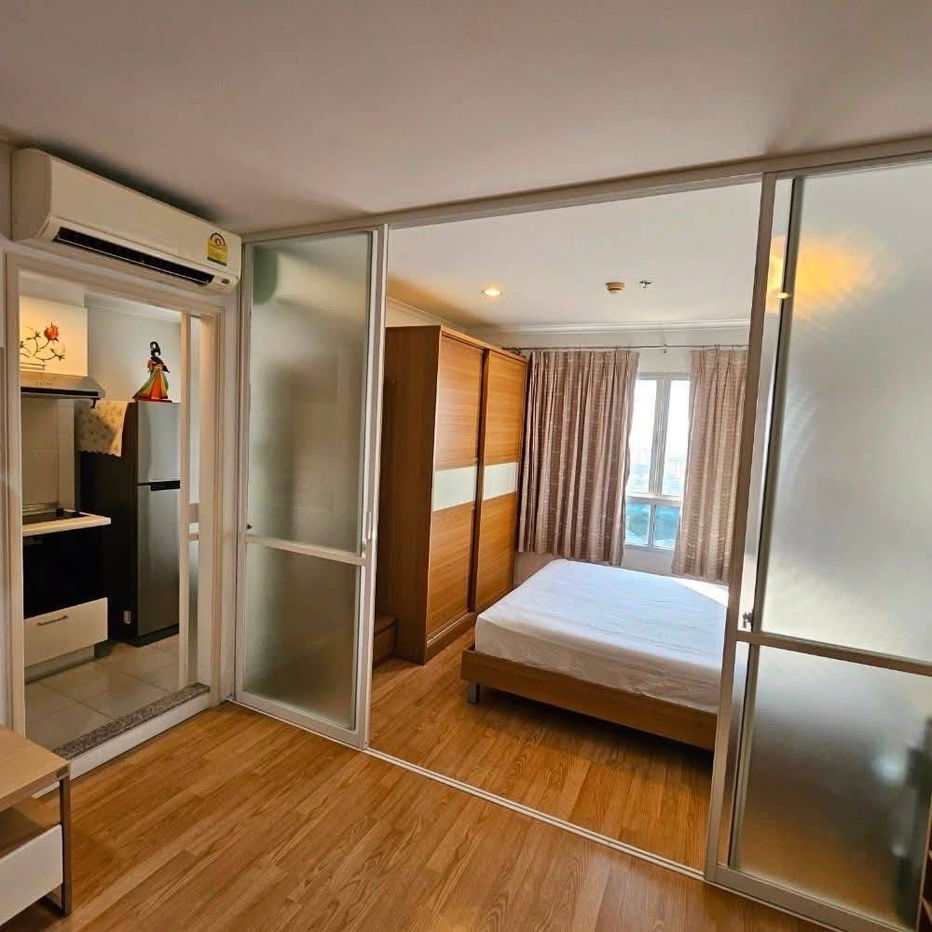 รูป ให้เช่า 𝗟𝘂𝗺𝗽𝗶𝗻𝗶 𝗩𝗶𝗹𝗹𝗲 ประชาชื่น–พงษ์เพชร 𝟭🏡 𝟴,𝟬𝟬𝟬 พร้อมอยู่‼️#ตอบแชทไว 🔥🔥รหัส C227 - รูปที่ 2/9