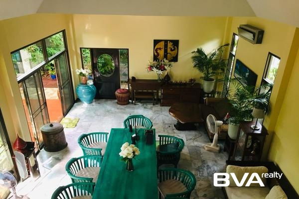 picture Baan Anda house for rent East Pattaya, 3 bedrooms , 4 bathrooms, close to Tara Pattana Intl' school - 14/34