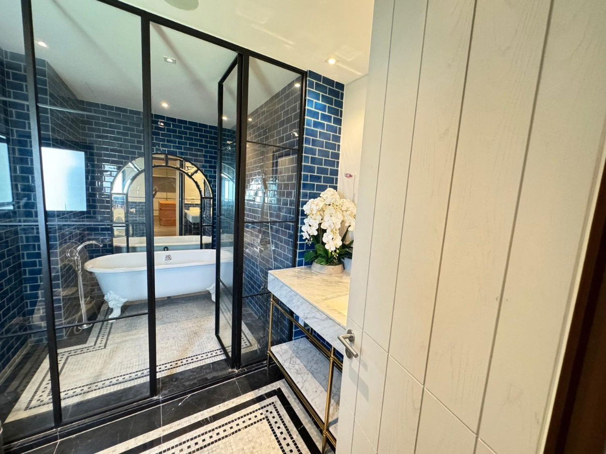 picture For Rent & Sell at The Ava Residence Sukhumvit 77 - 9/16