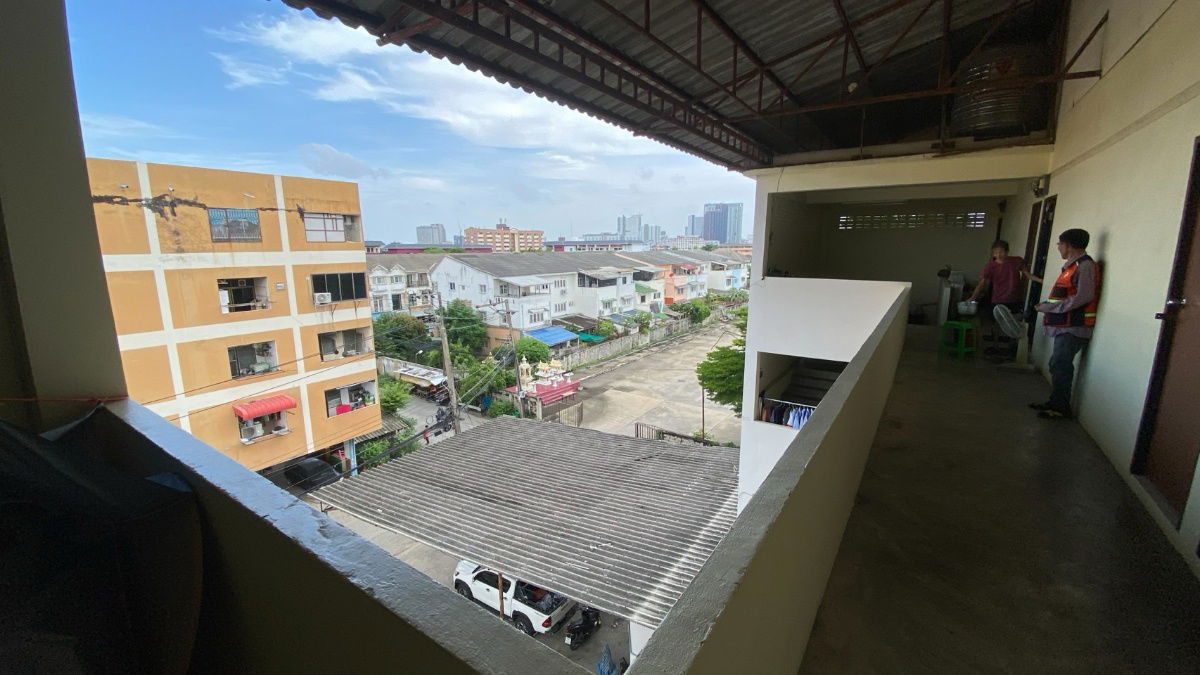 picture 5-storey apartment for sale in Soi Ramkhamhaeng 68, Intersection 1/7, Hua Mak Subdistrict, Bang Kapi District, Bangkok, on 168 square wah of land - 7/13