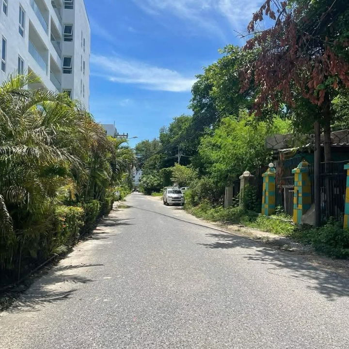 picture Land for sale at Khao Pratumnak, Soi 6, Pattaya - 3/4