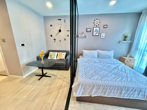 Kave Condo, opposite Bangkok University, can walk to university. Building A !!