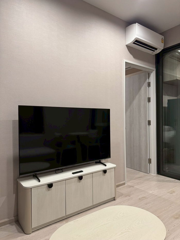 picture 🏢 Room for Rent – Reference Sathorn-Wongwianyai 🔥 (Owner Post!) ✨ Brand-new unit, never rented before! ✨ 📍 Only 130 meters from BTS Wongwian Yai - 7/24