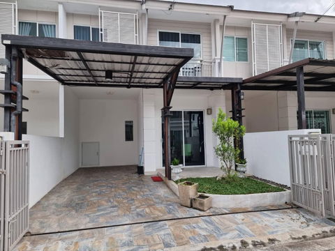 Townhome for rent near Varee, Unity, ABS School