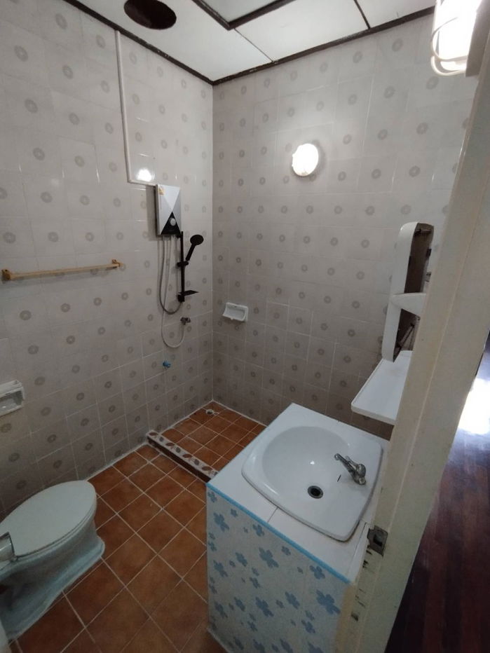 picture Townhouse for rent, Sena Villa Village 84, Soi 21, Bang Kapi. Contact number 095-845-4714 or 080-079-7442. - 8/10