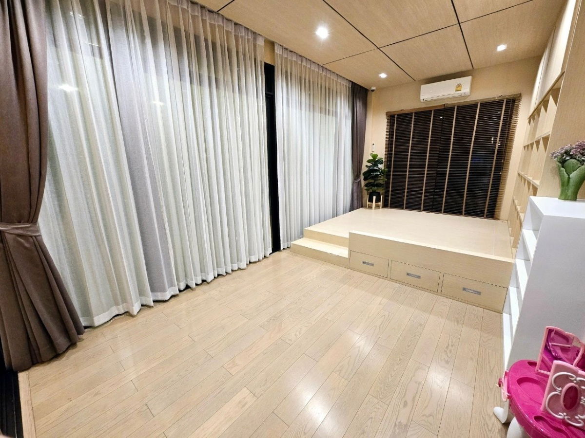 picture P80 – Luxury Modern-Style Home in Ekaluck Project, San Sai - 18/21
