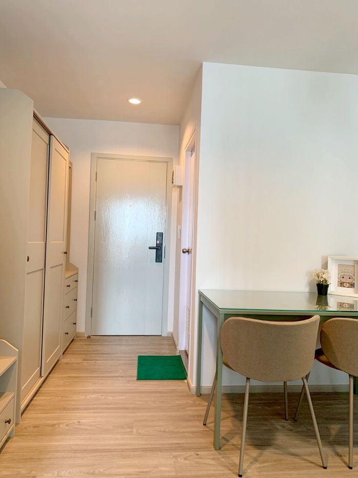 picture For Rent 1 Bedroom 1 Bathroom, 8th floor Tower A, Regent Home Bangna. Just 5 mins walk to BTS Bangna station. - 8/27