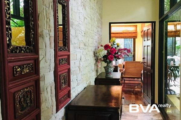 picture Baan Anda house for rent East Pattaya, 3 bedrooms , 4 bathrooms, close to Tara Pattana Intl' school - 24/34