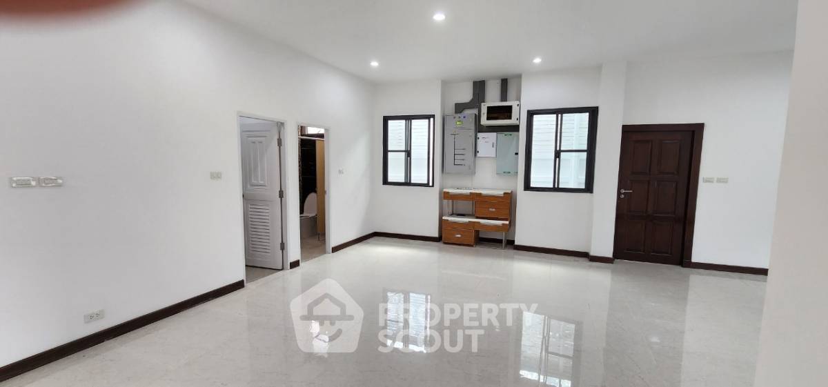 picture 5-BR House close to Sukhumvit (ID 1288943) - 7/34