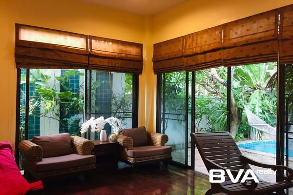 picture Baan Anda house for rent East Pattaya, 3 bedrooms , 4 bathrooms, close to Tara Pattana Intl' school - 15/34